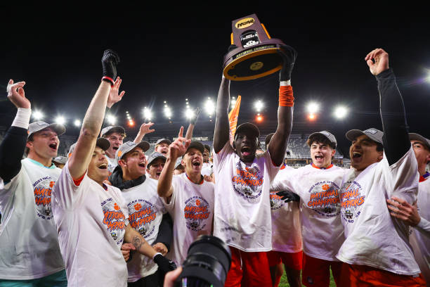 会的气氛被 会的气氛被